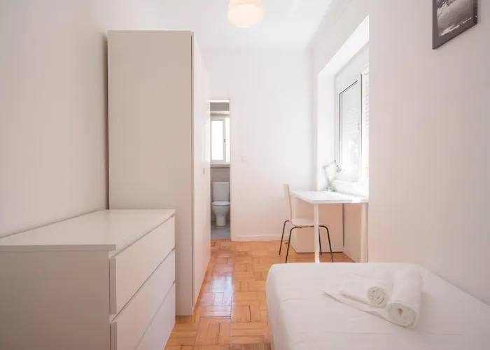 Houze Four Bedroom Near Zoo 公寓 *